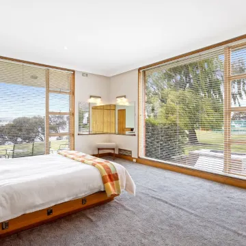 Lodgehill Hotel - Housity