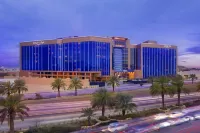 فوكو Hotels near اسواق الديرة