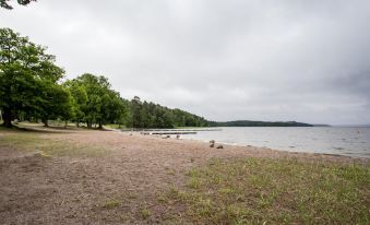 Kallhällsbaden Vandrarhem - Hostel