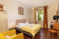 Le Grand Bassin Hotels in Montferrand