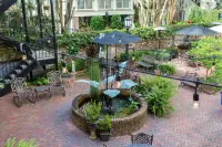 Eliza Thompson House, Historic Inns of Savannah Collection