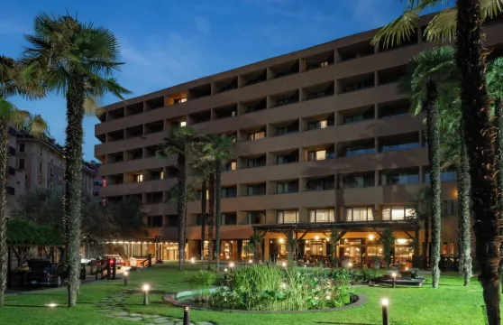 皇家卡爾頓酒店