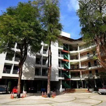 T3旅館 鄰近Wat Thung Sri Muang的酒店