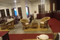 Hotel Durbar Himalaya - parking
