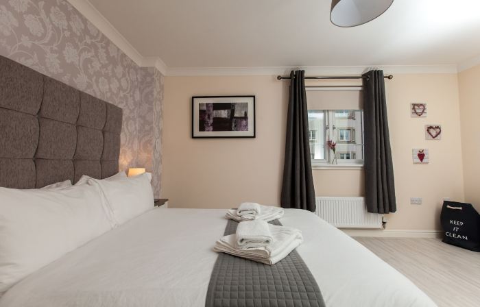 Dunfermline - Premium Two Bedroom Apartment - KW