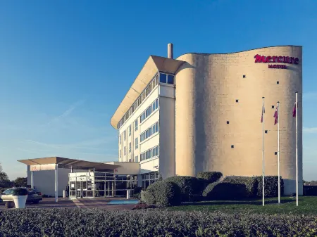 Hôtel Mercure Compiègne Sud Отели рядом с достопримечательностью «Парк Сонжон»
