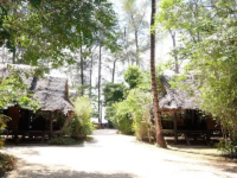 Fisherman's Hut , ขนำชาวเลโฮมสเตย์ โรงแรมในอำเภอ สิเกา