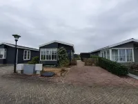 Chalet in Giethoorn With Lake Views