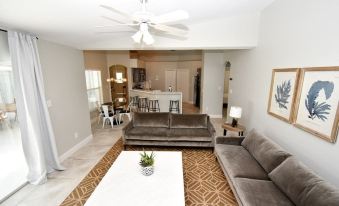 Greater Groves - 5 Bedrooms House w/Pool-5202GG Home by RedAwning