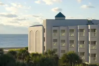 Casa Del Mar Beachfront Suites