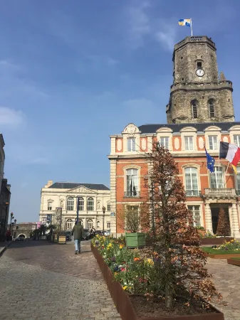 Chambres d'Hôtes Au Coin du Spa Отели рядом с достопримечательностью «Chateau Musee»