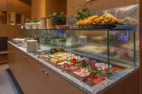 Hotel Museum Budapest - breakfast
