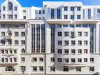 Old Bank Hotel - Lion Roars Hotels & Lodges Hotels near Table Mountain Cableway