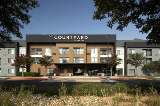 Courtyard Austin Round Rock