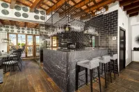 The Valentia Cabillers Hotel - bar