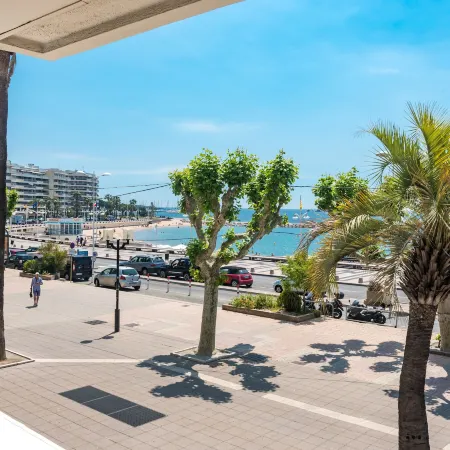 Mercure Saint Raphael Centre Plage
