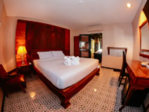 The 8 Factory Hotel Hotels near Textile Museum Naresuan University
