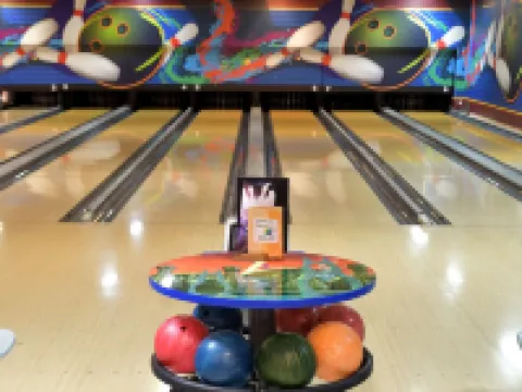 Cit'Hotel餐廳保齡球米洛 米約酒店