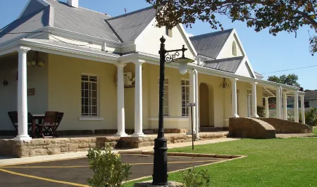 Villa Beryl Guesthouse Отели в г. Zululand DC