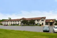 Travelodge by Wyndham Ishpeming/Marquette - parking