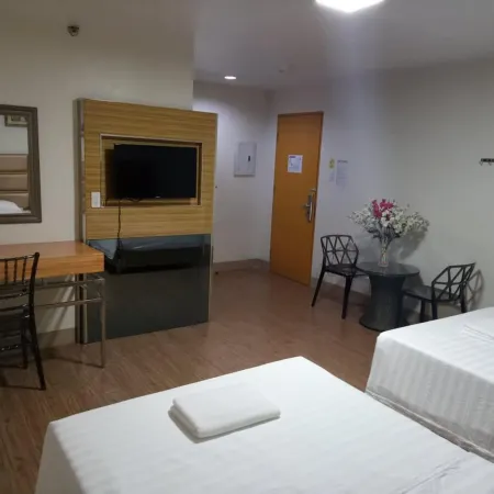 Meaco Royal Hotel - Batangas City