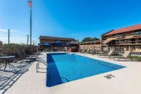 Americas Best Value Inn and Suites St. Marys