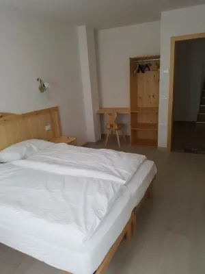 B&B Nido Delle Aquile Hotels near Daolasa Ferrovia