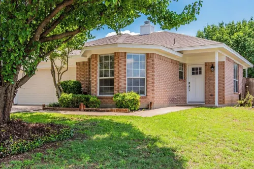 Lone Star Haven for 8 Hotels in Burleson