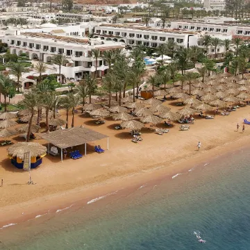 JAZ Elite Palace – Adults Friendly 16 Years Plus Отели рядом с достопримечательностью «Мечеть Аль-Сахаба»