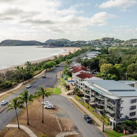 Beaches on Lammermoor Apartments