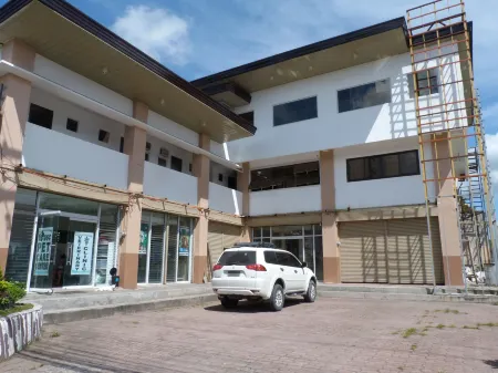 Giorgio's Place Отели рядом с достопримечательностью «Jollibee»