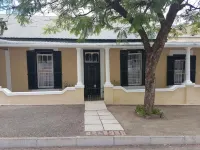 Trackers Inn