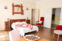Domaine de Marlas B&B Hotels in Mirepoix