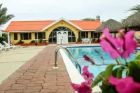 Coconut Inn - Beach