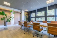 โรงแรมเลโอนาร์โด อูเทร็คท์ซิตี้เซ็นเตอร์