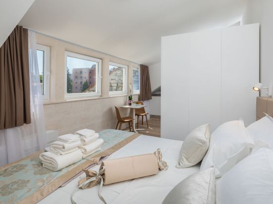 Mediterra Residence