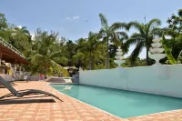Chateau Margarite Hotel Hotel di Montego Bay