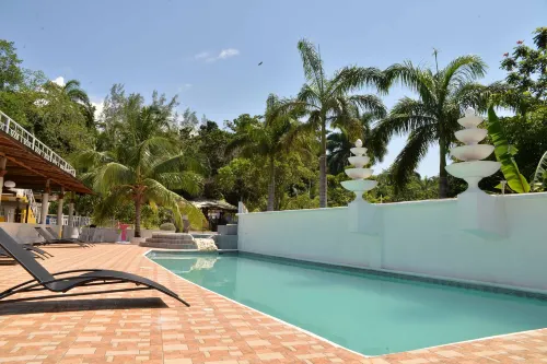 Chateau Margarite Hotel - Homestays