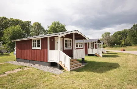 First Camp Västerås-Mälaren Отели в г. Kolback