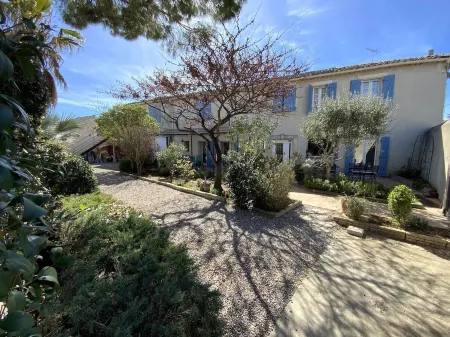 Le Colibri Bleu Отели в г. Майак