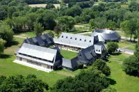 Les Manoirs de Tourgéville Hotels in Saint-Martin-aux-Chartrains
