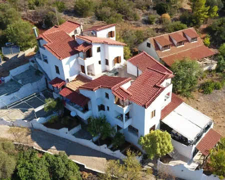 Drymna Hotels in Dorida
