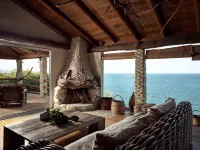 Gloria Maris Hotel Suites and Villa - Parking
