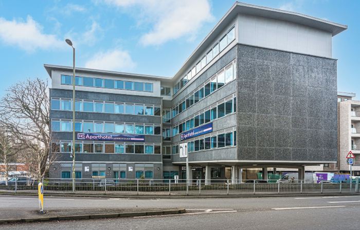 HQ Aparthotel Farnborough