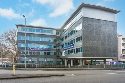 HQ Aparthotel Farnborough Hotels in Фарнборо