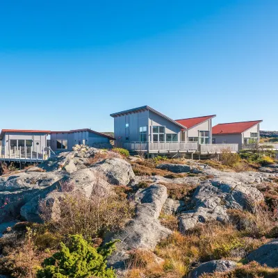 HAV & Logi Skärhamn Hotels near Hala