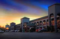 Americas Best Value Inn Frost Bank Center - Moteles