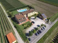 Il Milione Country Hotel Hotels in Palazzolo dello Stella