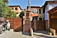Studios Arabas Hotels in Sikies
