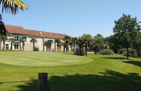 希格妮高爾夫修道院酒店